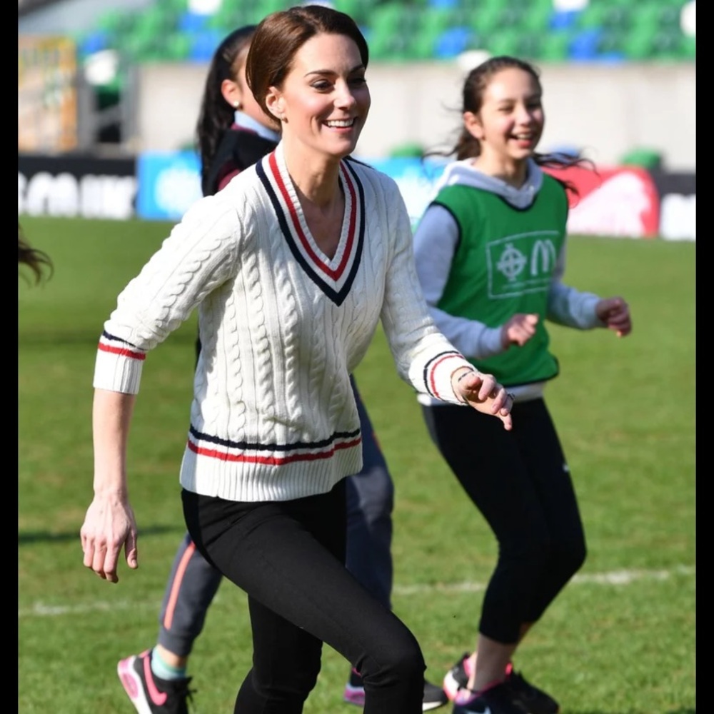 Kate Middleton LAUREN Ralph Lauren Cable-knit Cricket Sweater in cream/navy/red